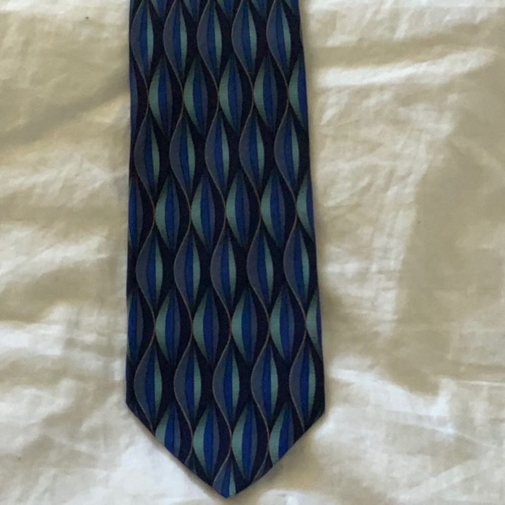 Silk tie new no tag
